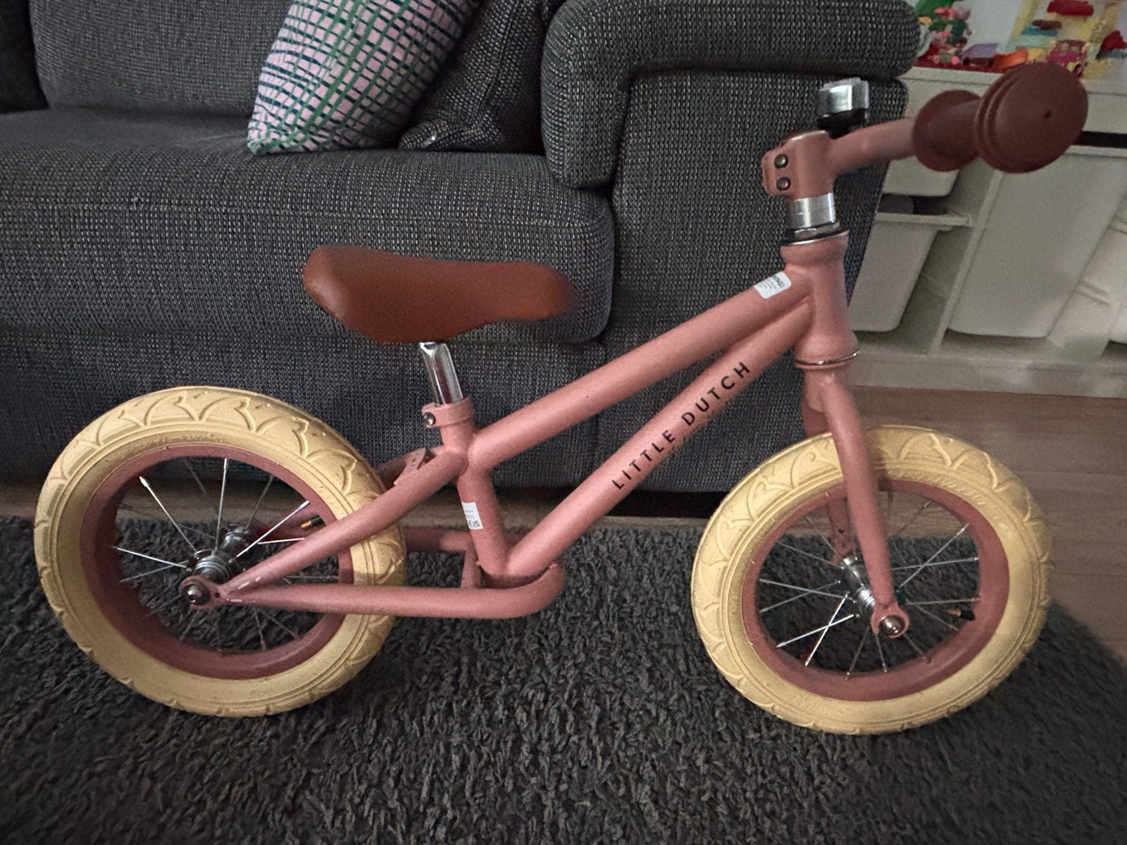 Little Dutch loopfiets roze - Zo goed als nieuw, Fietsen en Brommers, Ophalen, Zo goed als nieuw, Minder dan 16 inch
