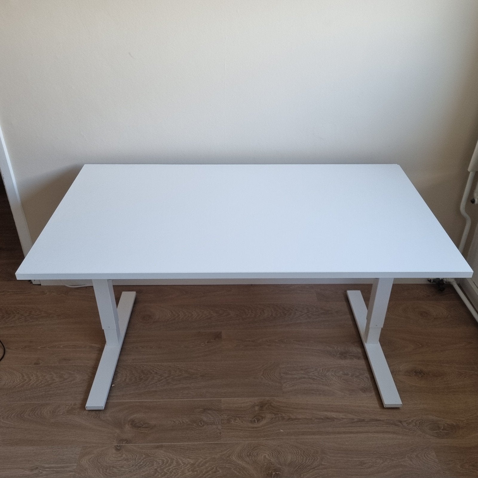 Kwalitatief bureau
80 x 1, Huis en Inrichting, Bureaus, Ophalen, Gebruikt, In hoogte verstelbaar, Metaal