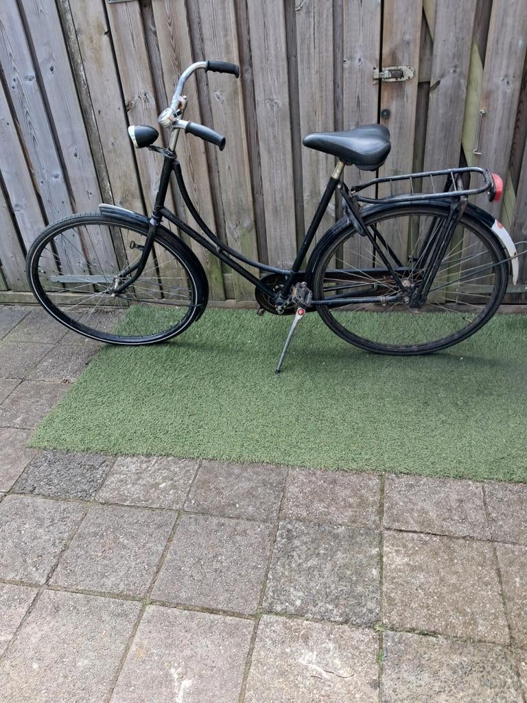 Omafiets merk Gazelle. €25,-, Fietsen en Brommers, Fietsen | Dames | Omafietsen, 56 cm of meer, Ophalen, Gebruikt, Gazelle