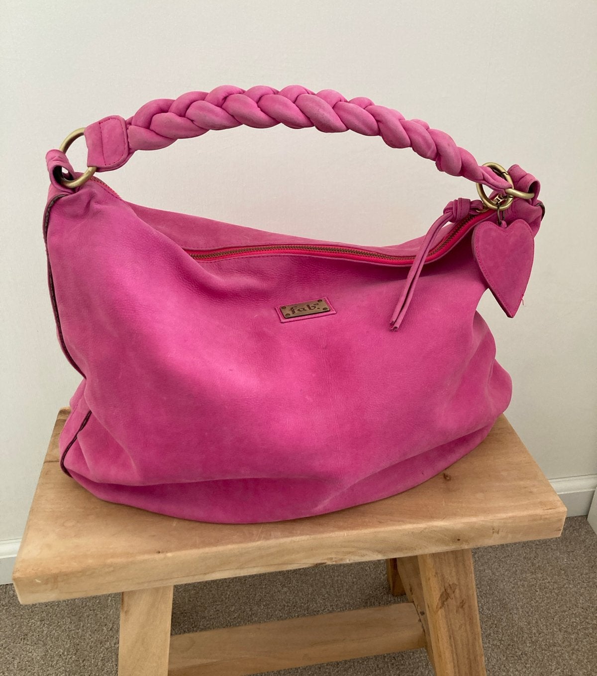 Fab. roze suede schoudertas shopper gevlochten Hengsel, Verzenden, Gebruikt, Roze, Handtas