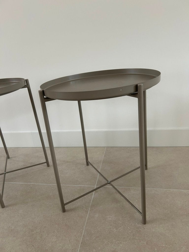 Bijzettafeltjes IKEA alleen gebruikt voor foto-opstelling, Minder dan 55 cm, Metaal of Aluminium, Rond, Zo goed als nieuw