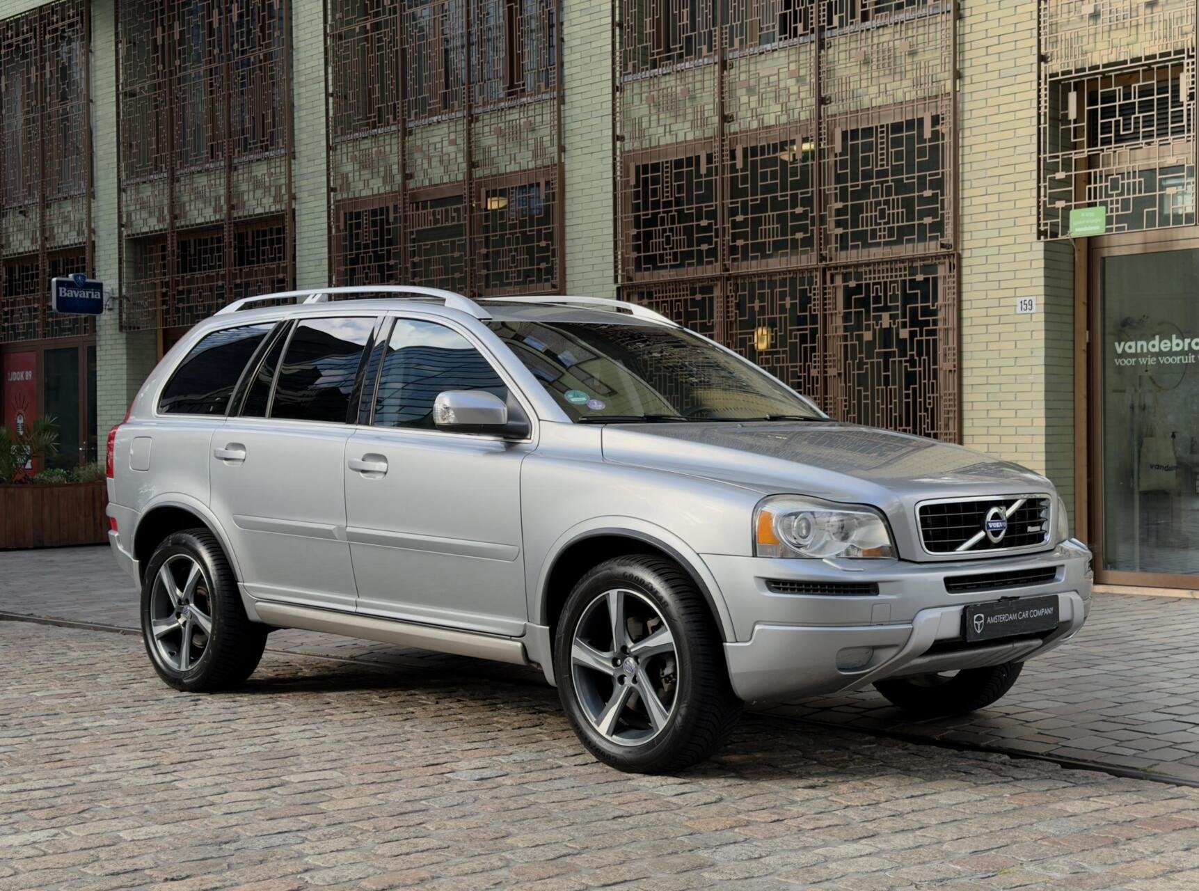 Volvo XC90 3.2 awd r-design 7 seater, Euro 5, Gebruikt, Zwart, 138 €/maand
