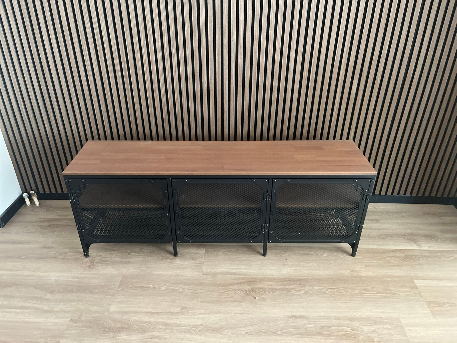 Ikea Fjällbo tv meubel/ Dressoir met Hout en Metaal, Ophalen, 150 tot 200 cm, Zo goed als nieuw, Minder dan 100 cm
