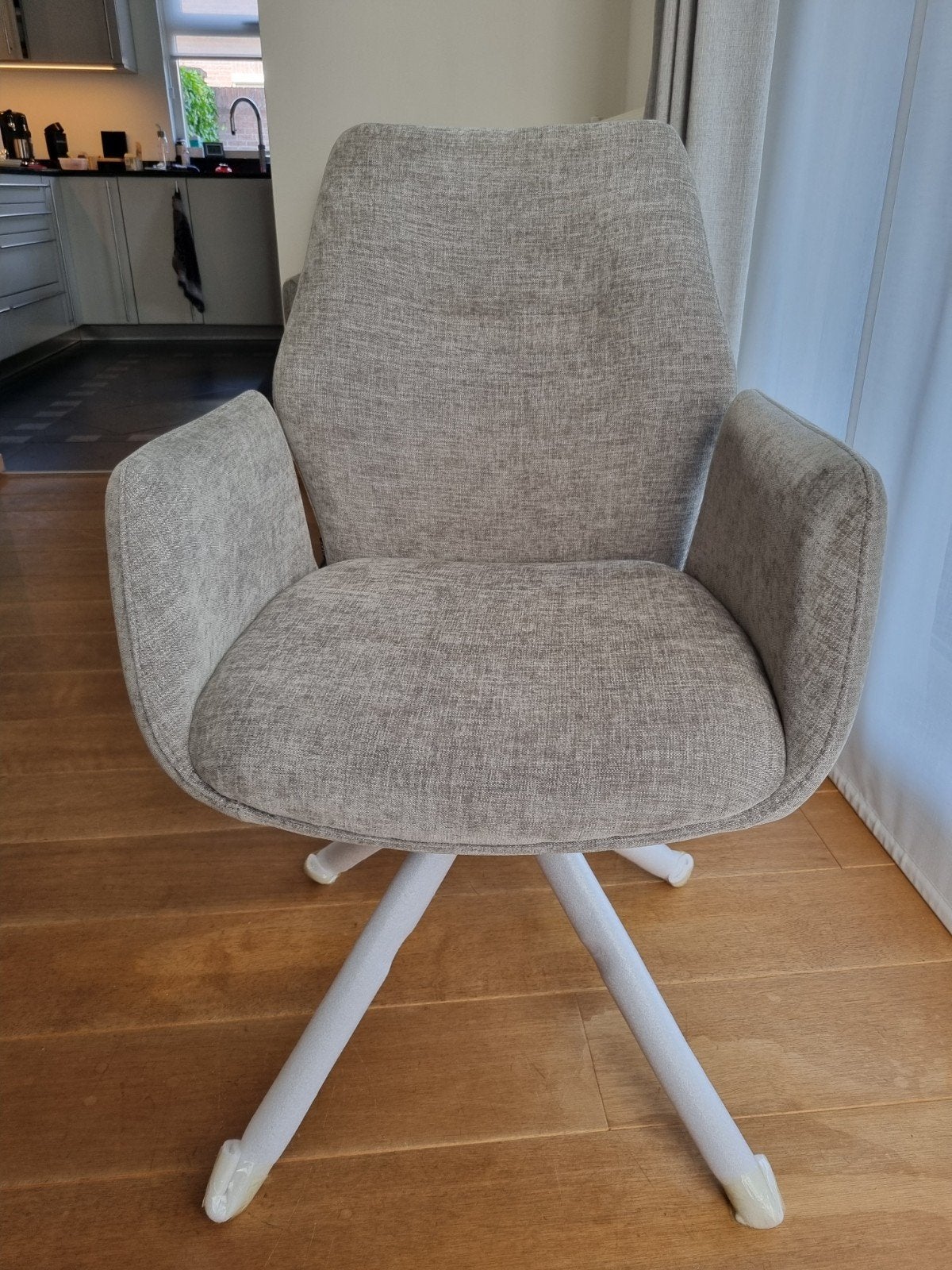 Eetkamerstoel Puebla, Huis en Inrichting, Ophalen, Nieuw, Stof, 50 tot 75 cm