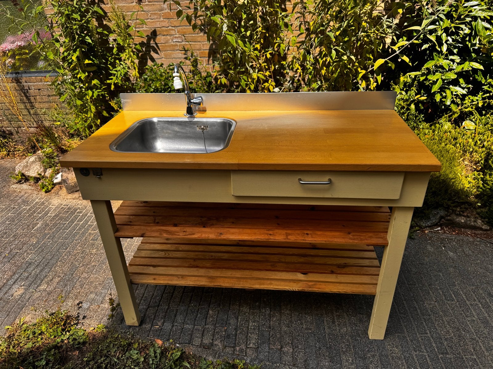 Buitenkeuken met spoelbak en kraan, Tuin en Terras, Buitenkeukens, Ophalen, Gebruikt, Gas, Vrijstaand