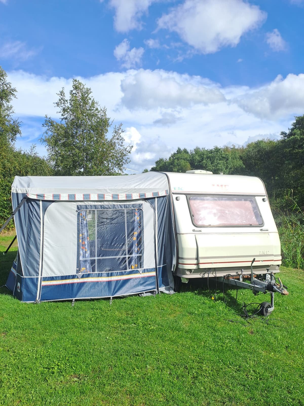LMC  'Dominant'  caravan, Caravans en Kamperen, Particulier, Koelkast, Vast bed