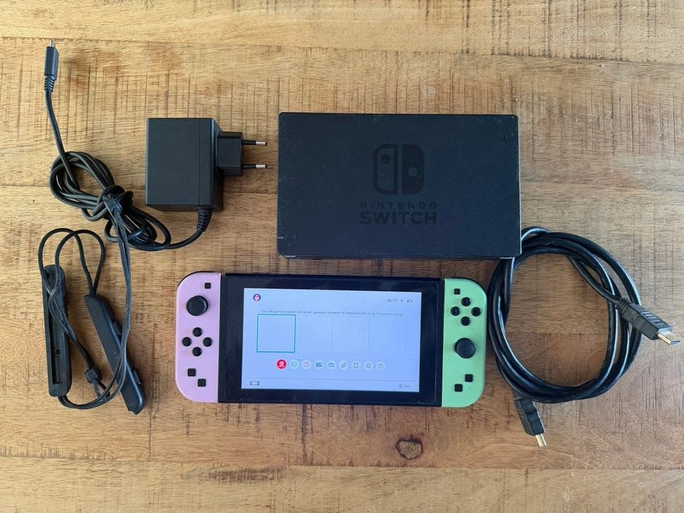 Nintendo Switch Original met Dock en Lader, Verzenden, Gebruikt, Met 2 controllers, Switch Original