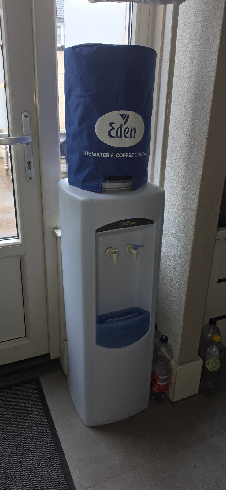 Culligan Waterkoeler met Eden waterfles hoes, Witgoed en Apparatuur, Ophalen of Verzenden