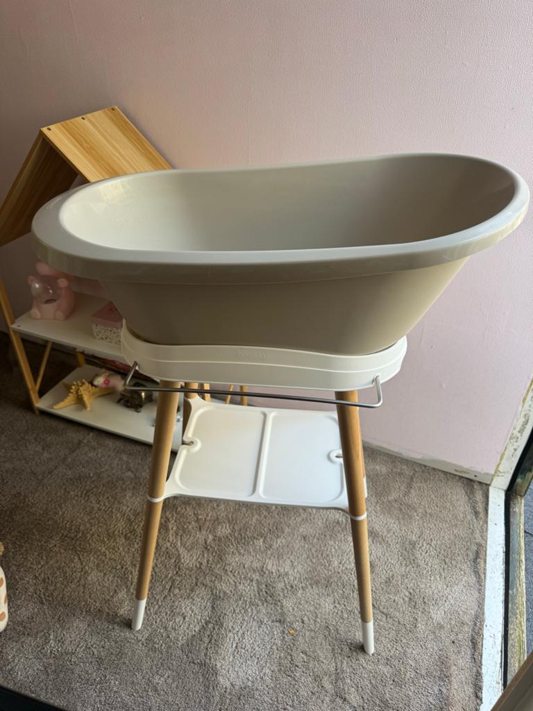 Bébé-jou babybadje met standaard, Ophalen, Gebruikt, Badje, Bébé-jou