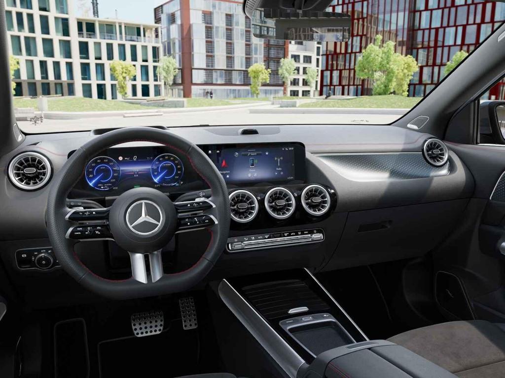 Mercedes-Benz EQA 250+ Business Solution AMG 71 kWh + trekha, Auto's, Mercedes-Benz, Zwart, 445 min, Automatische klimaatregeling