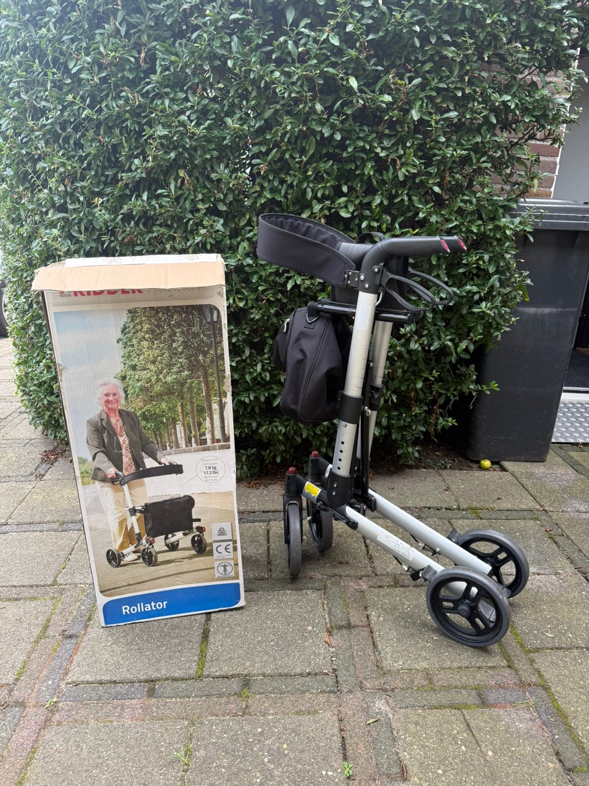 RIDDER Assistent lichtgewicht rollator 7,8 kg, 2x gebruikt, Ophalen of Verzenden, Lichtgewicht, Zo goed als nieuw