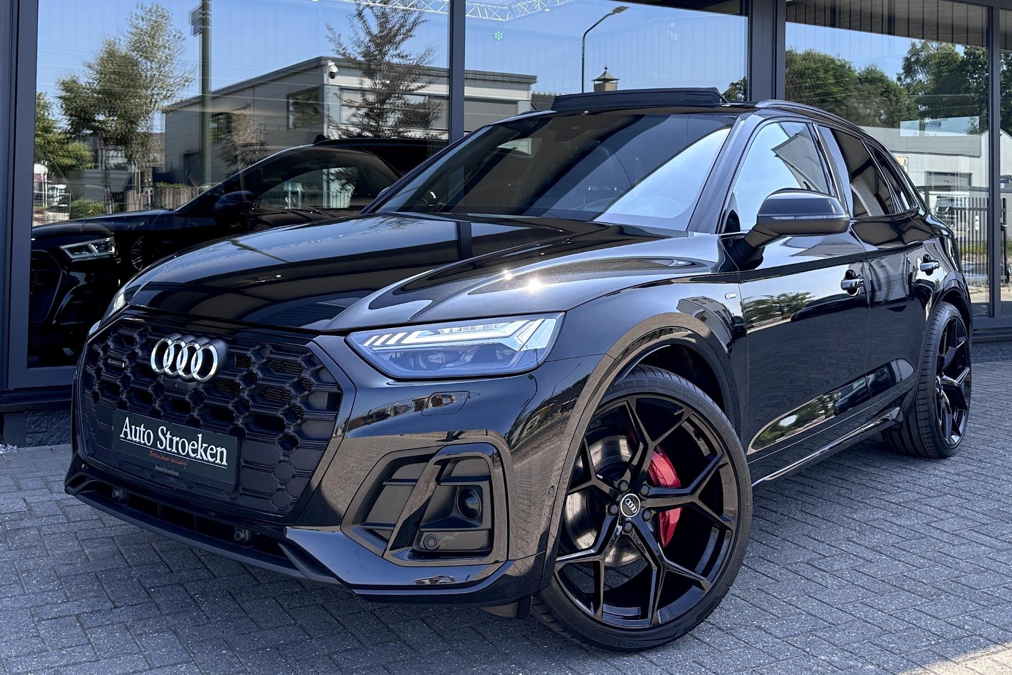 Audi Q5 55 TFSIe S-Line Pano RS Leder Lucht B&O Trekhaak, Auto's, Audi, Automaat, 14 kWh, Gebruikt, 4 cilinders