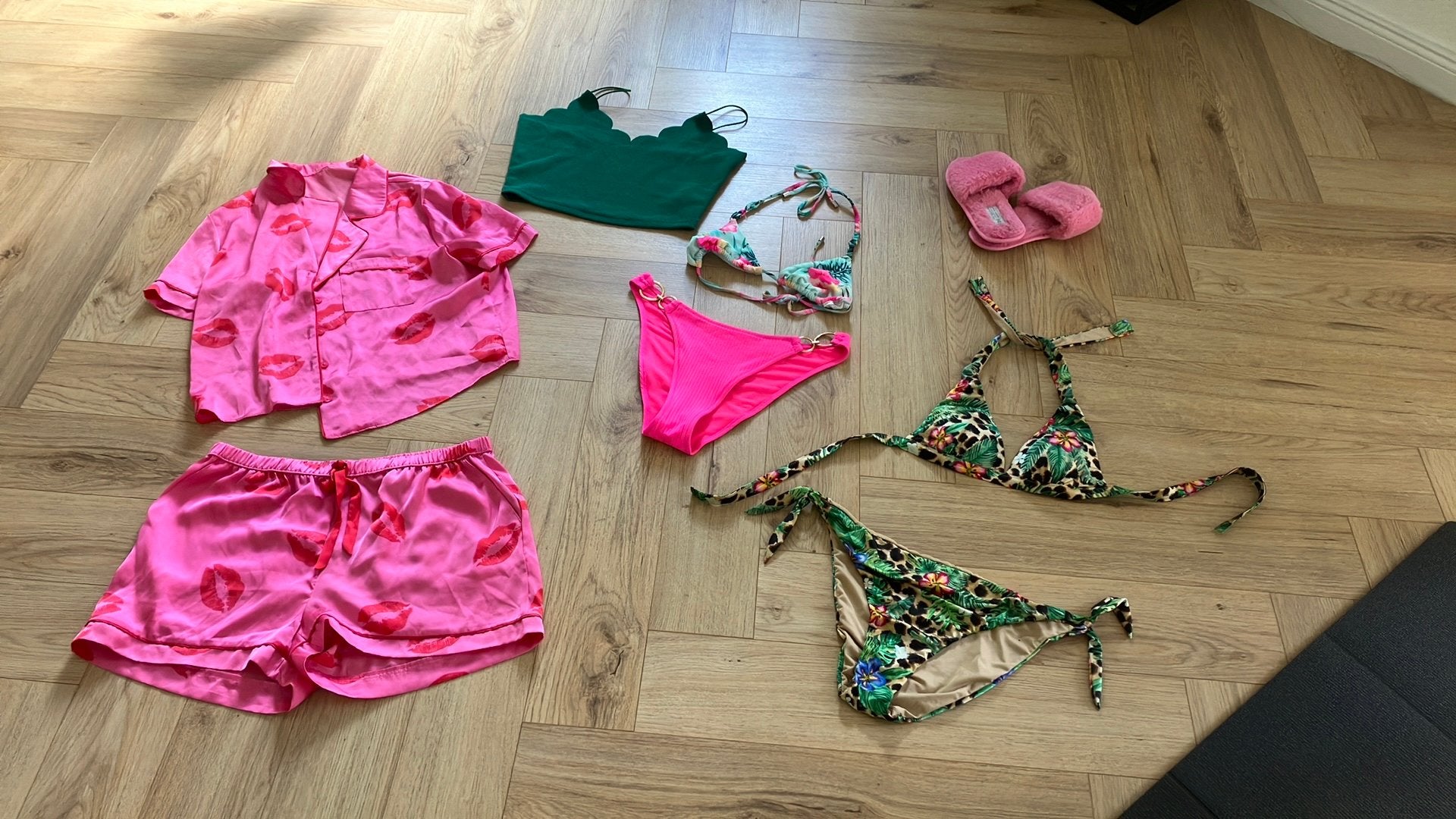 Roze & groen bikini pakket, Ophalen of Verzenden, Zo goed als nieuw, Groen, Bikini