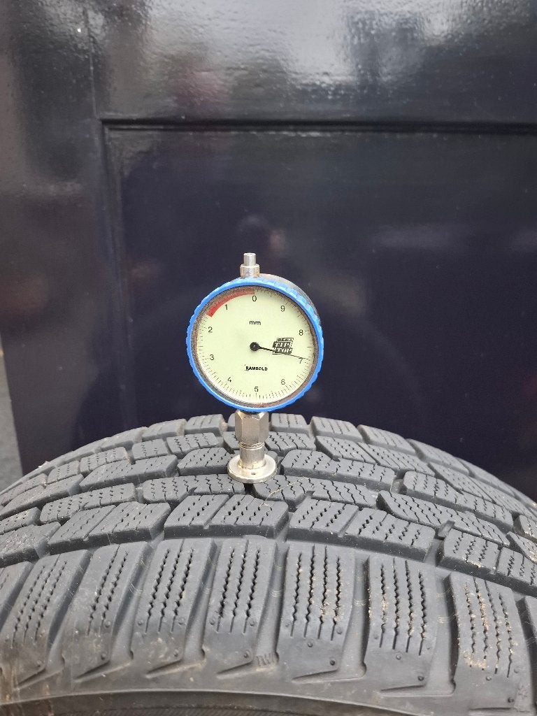 Winterwielen set met TPMS sensoren Ford Fiesta BJ vanaf 2002, Auto-onderdelen, Ophalen, Gebruikt, 15 inch, Banden en Velgen