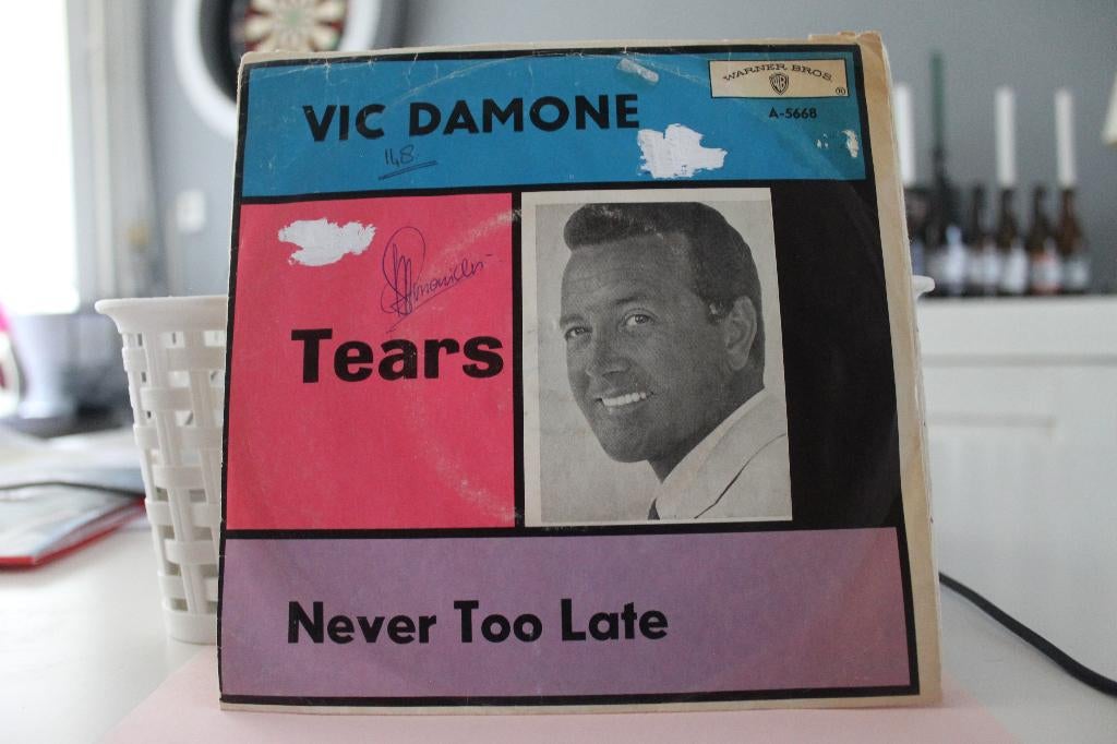7" Single Vic Damone - Tears / Never Too Late, Gebruikt, 7 inch, Single, Ophalen of Verzenden