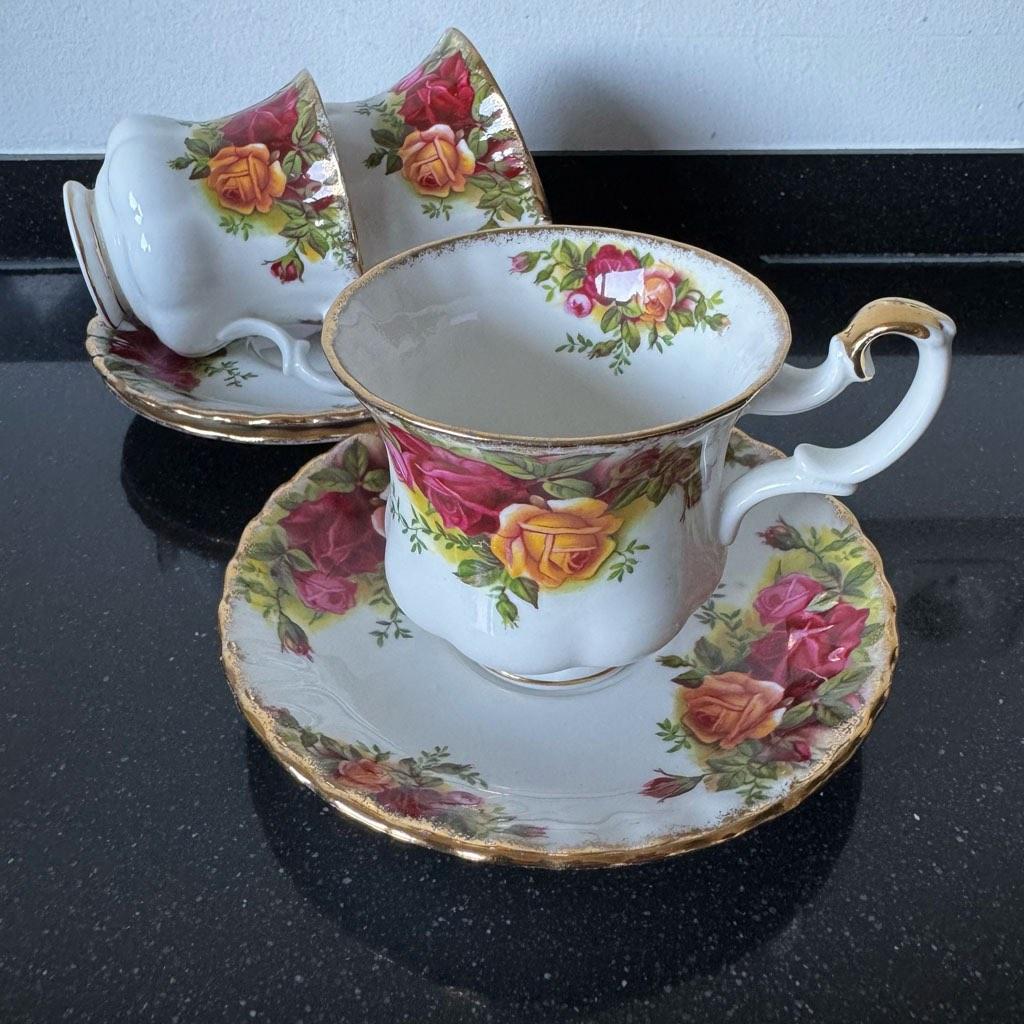 Royal Albert Old Country Roses - 3 Dameskopjes, Ophalen of Verzenden