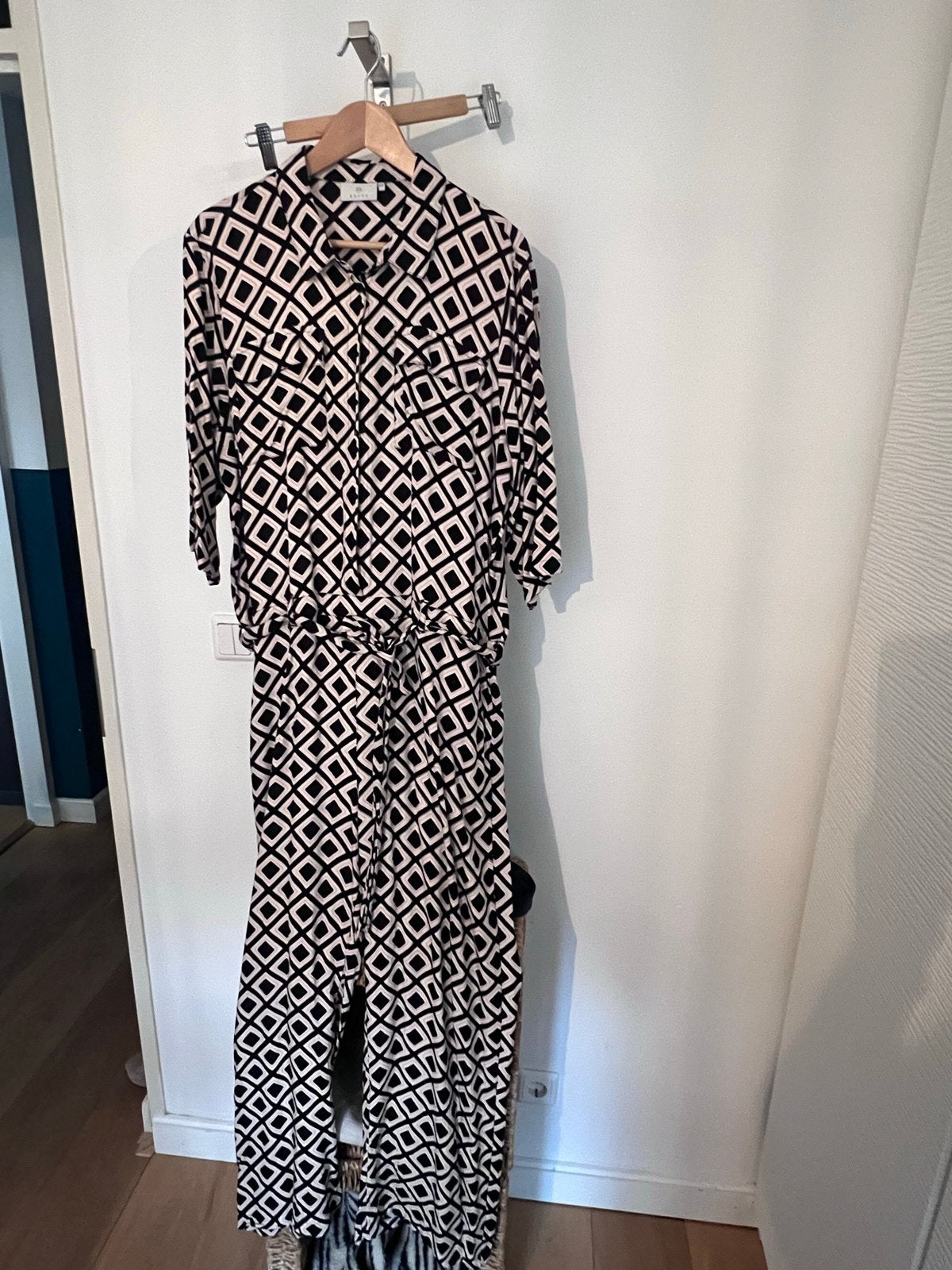 Kaffe jumpsuit met print maat 44, Ophalen of Verzenden, Zo goed als nieuw, Maat 42/44 (L), Zwart