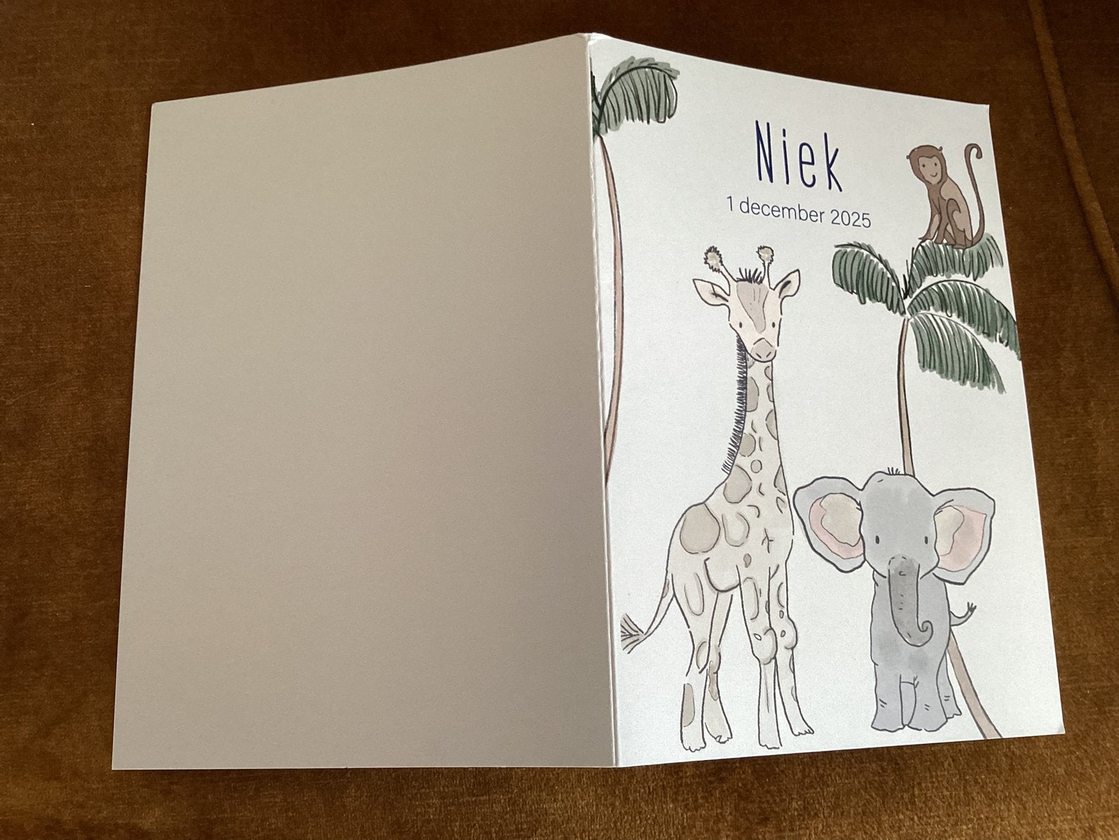 Niek. Giraf, olifant, aap, palmboom., Ophalen of Verzenden, 2000 tot heden