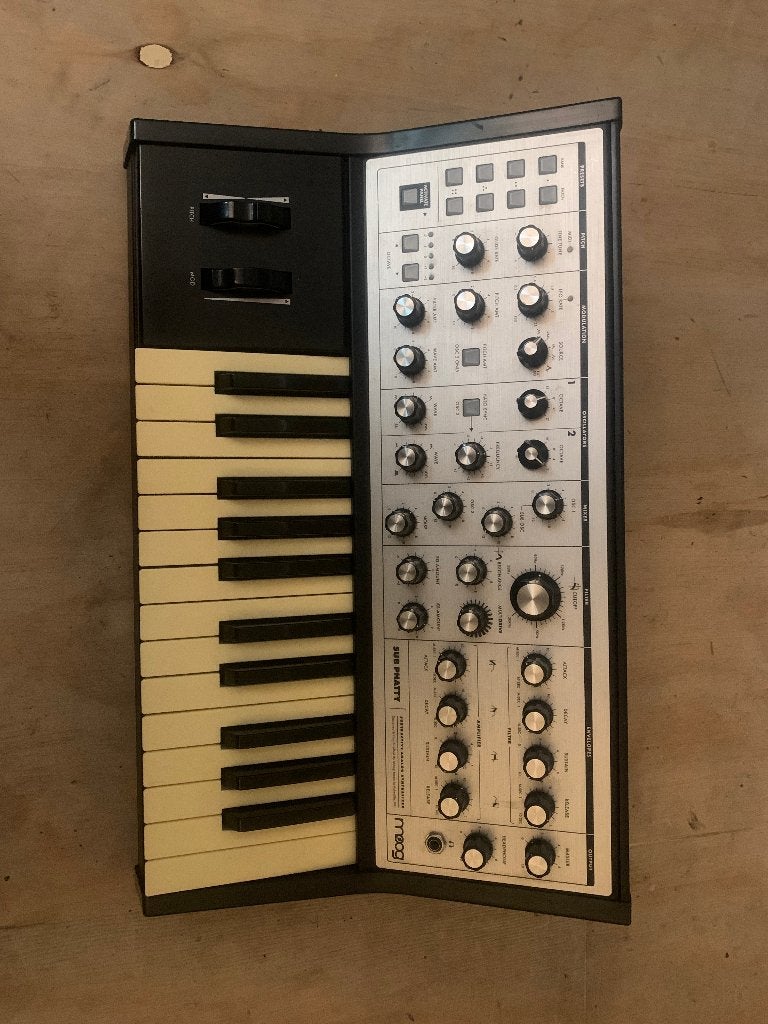 Moog Sub Phatty incl soft case, Overige merken, Gebruikt, Met koffer of flightcase, Overige aantallen