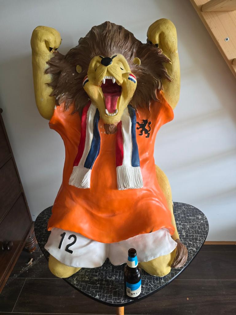Oranje Leeuw WK Voetbal 12e man, Ophalen, Gebruikt, Overige sporten, Beeldje of Poppetje