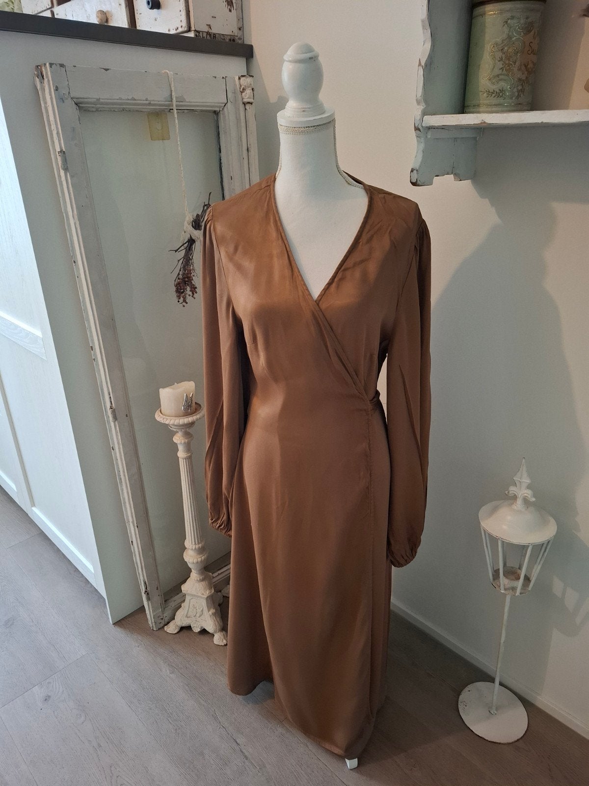 Moost wanted wikkeljurk. XL, Kleding | Dames, Ophalen of Verzenden, Maat 46/48 (XL) of groter, Onder de knie