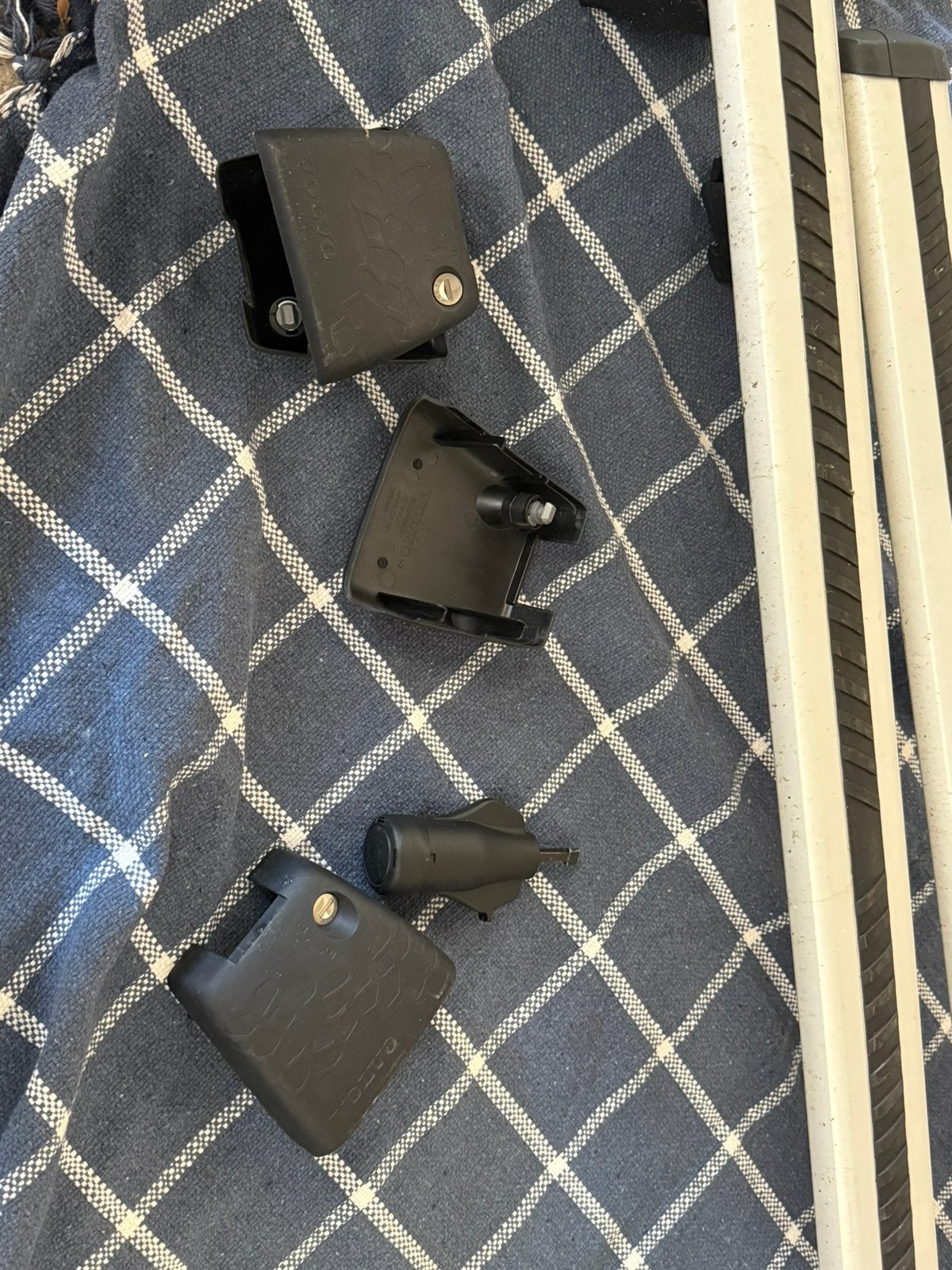 Originele Volvo XC60 Dakdragers (Bouwjaar 2008 t/m 2017), Auto diversen, Ophalen, Gebruikt