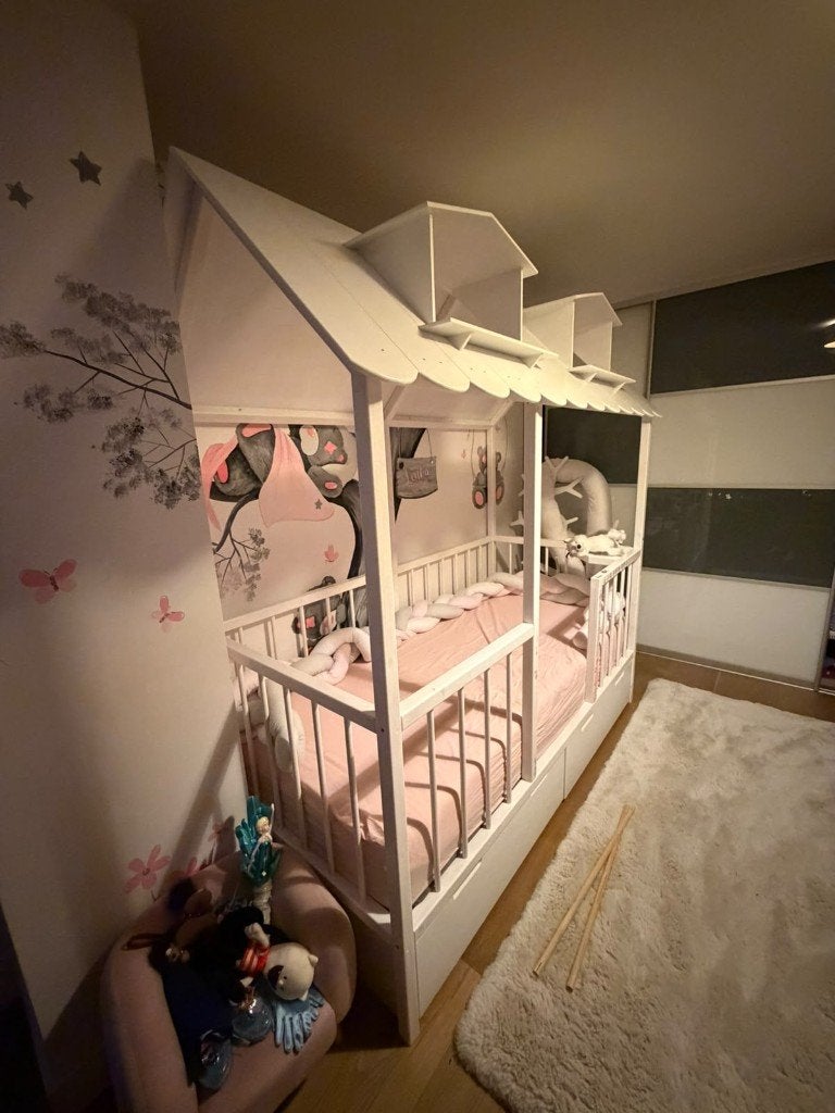 TE KOOP – UNIEK KINDERBED IN DE VORM VAN EEN HUISJE!, 85 tot 100 cm, Gebruikt, 180 cm of meer, Ophalen