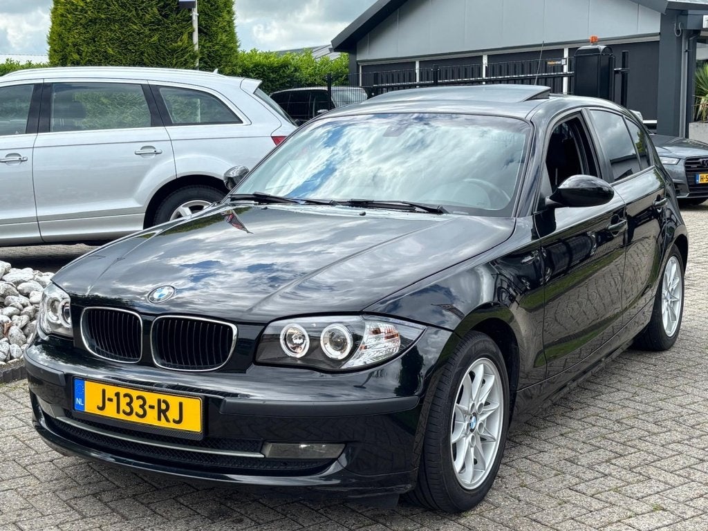BMW 1-serie 116i Executive Sport 5-Deurs 2008 Schuifdak Zwar, Auto's, BMW, 1-Serie, Achterwielaandrijving, Gebruikt, 1599 cc