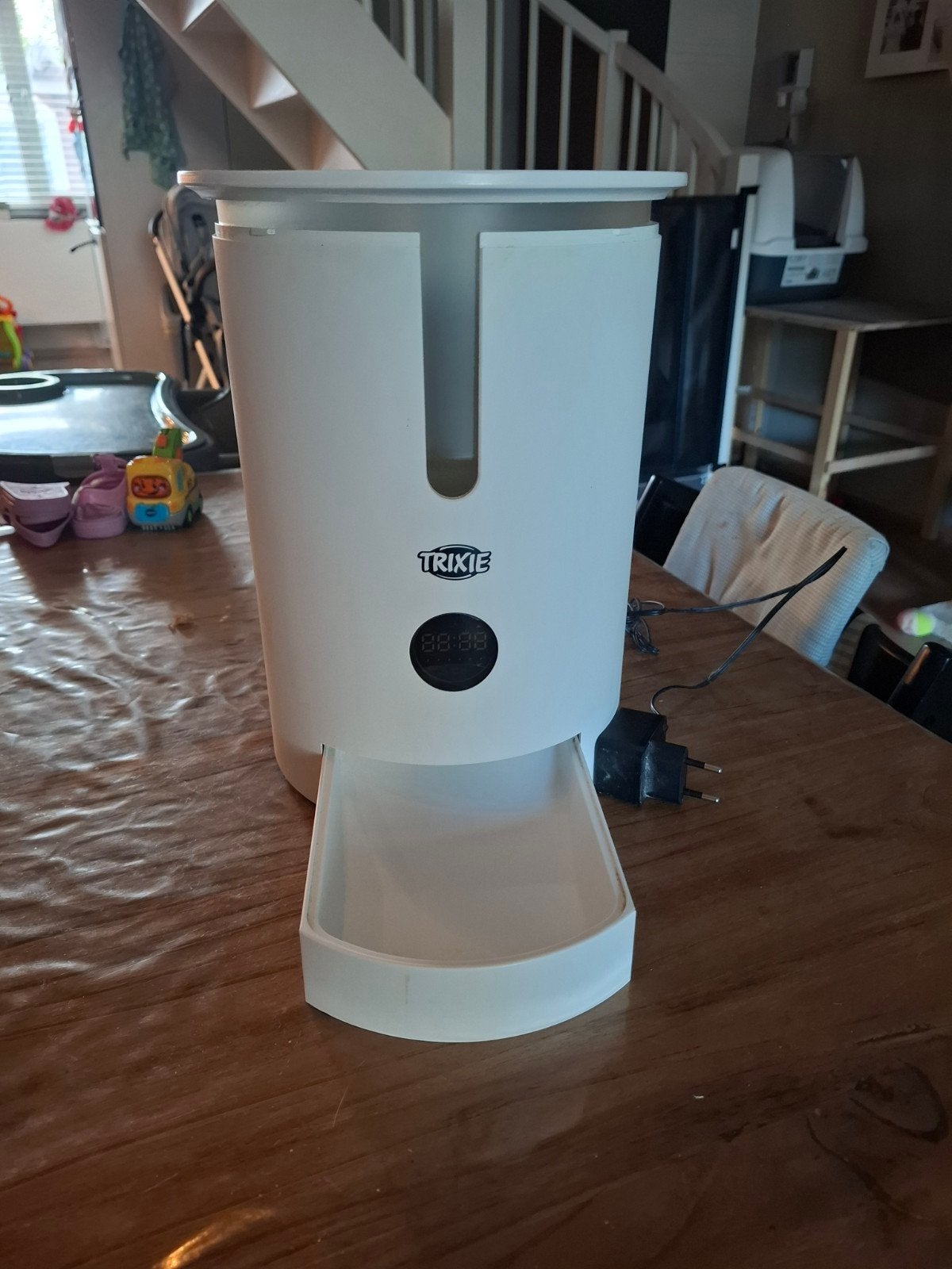 instelbare voerautomaat voor katten, Ophalen
