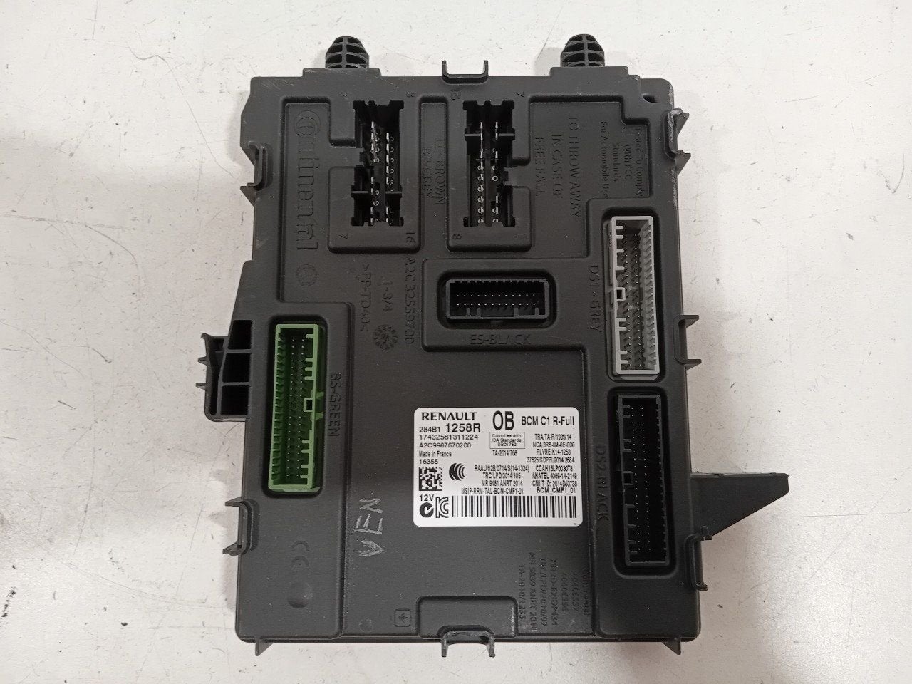 Computer body control Renault Scénic, Onderdelen@venauto.nl, Van der Ven Autorecycling B.V., Gebruikt, Ettenseweg 76, 4706 PB Roosendaal, The Netherlands