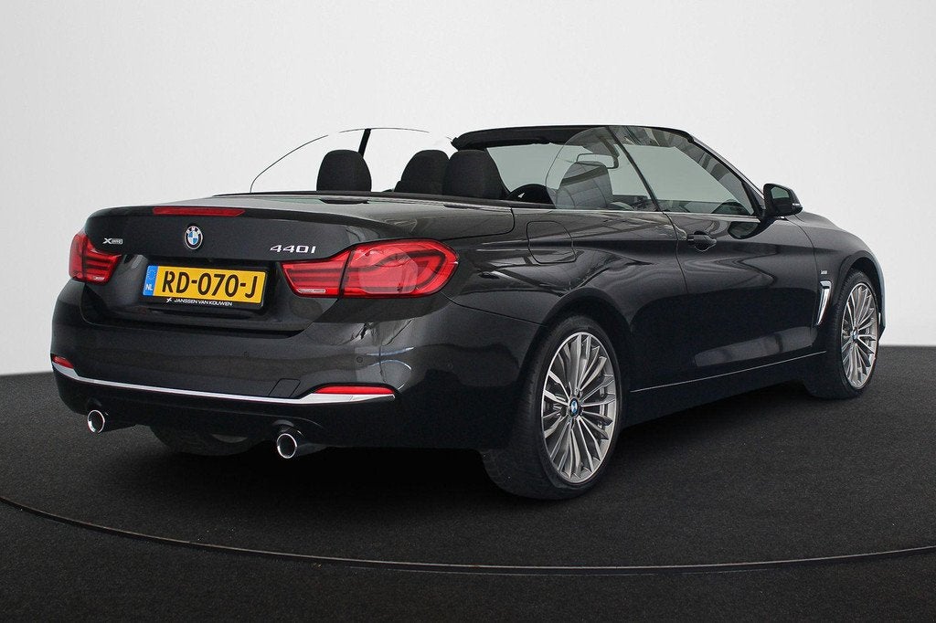 BMW 4-serie Cabrio 440i xDrive High Executive Harman Kardon, Auto's, 4-Serie, Cabriolet, 4 stoelen, Bedrijf