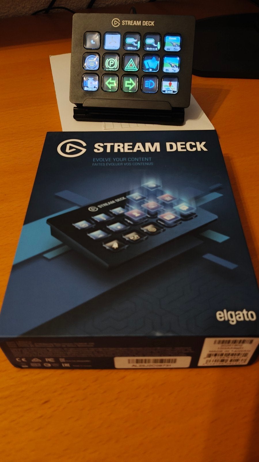 Elgato Stream Deck - Perfect voor streamers en creators, Computers en Software, Overige Computers en Software, Zo goed als nieuw