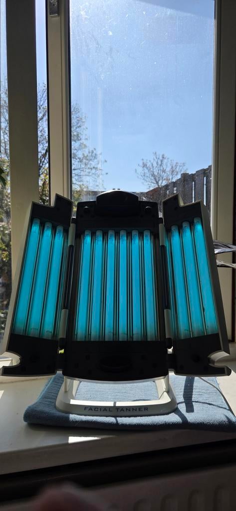 BBWC Gezichtsbruiner GB9212 - 12x15W Cosmolux UV Lampen, Ophalen