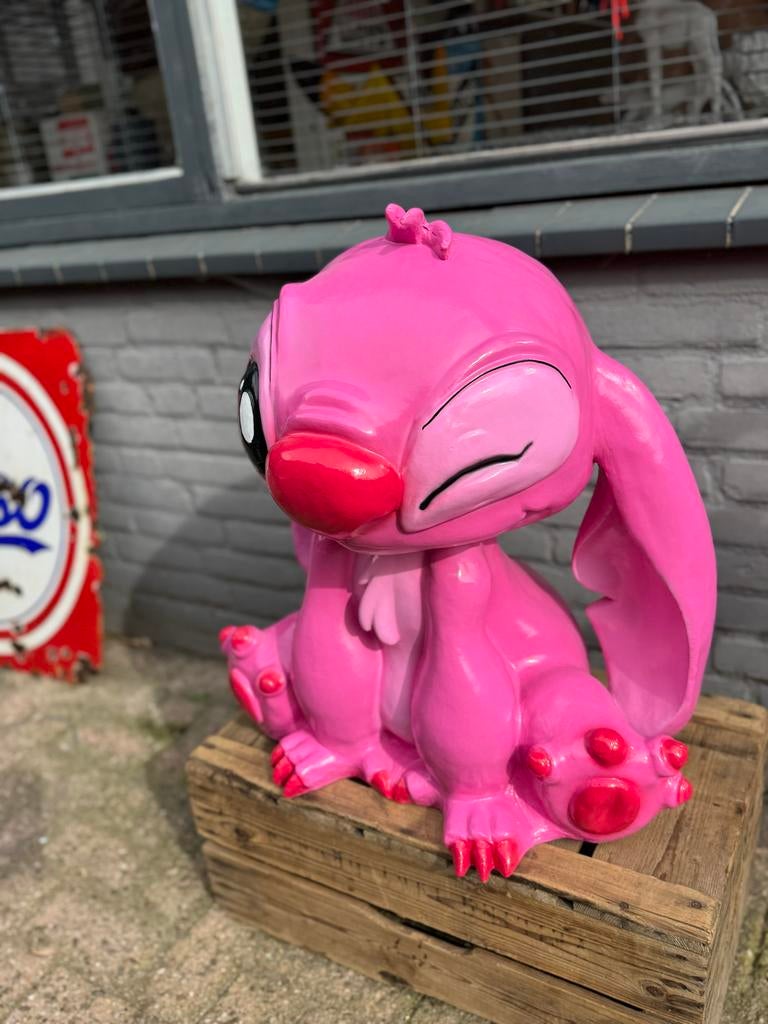 Grote Roze Stitch Beeld - Angel Pink, Verzamelen, Beelden en Beeldjes, Ophalen, Zo goed als nieuw, Dier