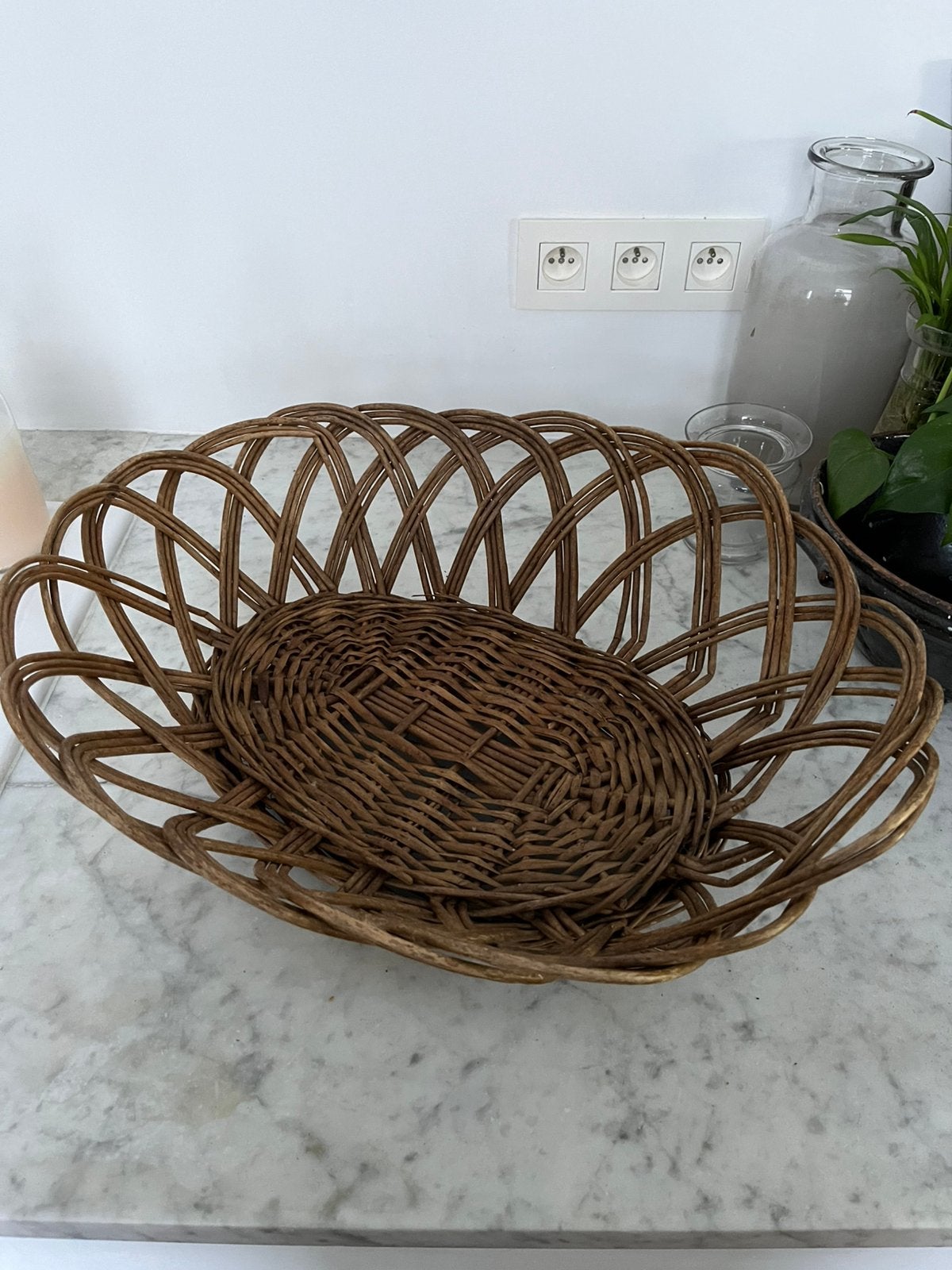 PRACHTIGE HANDGEMAAKTE FRANSE RIETEN MAND KEUKEN, Huis en Inrichting, Woonaccessoires | Schalen en Manden, Ophalen of Verzenden