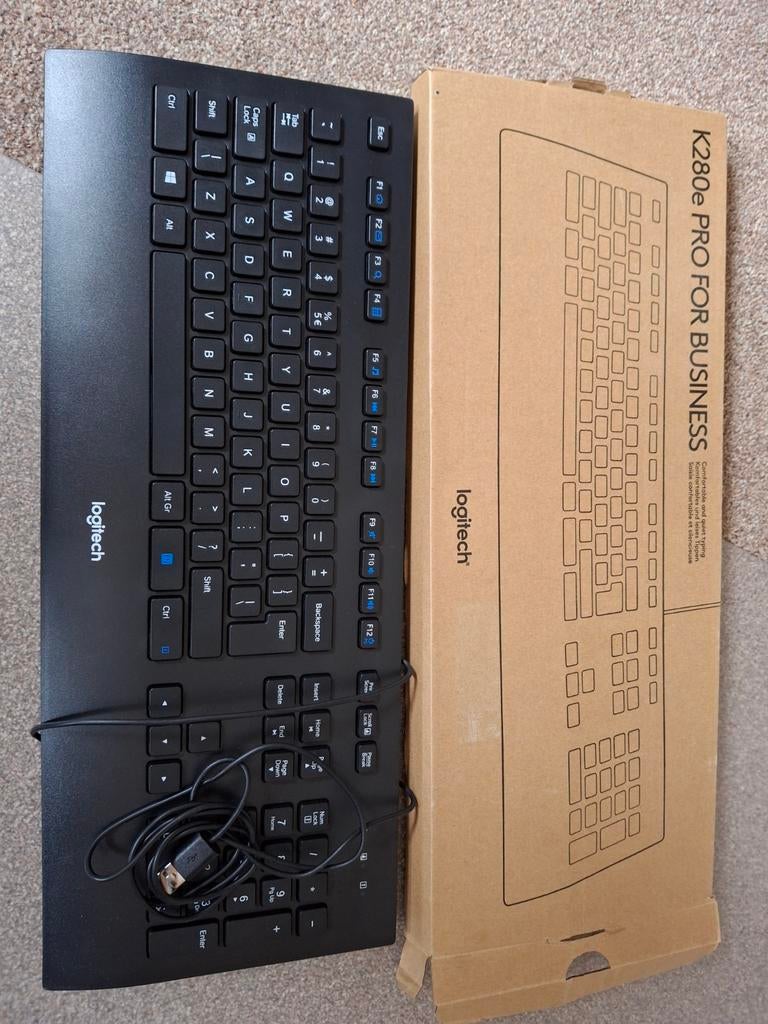 Logitech K280e Bedraad Toetsenbord - QWERTY, Computers en Software, Toetsenborden, Multimediatoetsen, Logitech, Nieuw, Ophalen of Verzenden