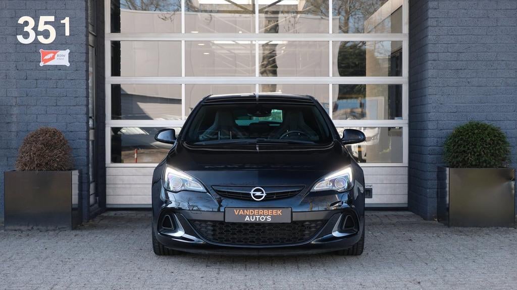 Opel ASTRA GTC 2.0 Turbo OPC 280PK NAVI LEDER VOL!, Auto's, 1998 cc, Gebruikt, 4 cilinders, Zwart
