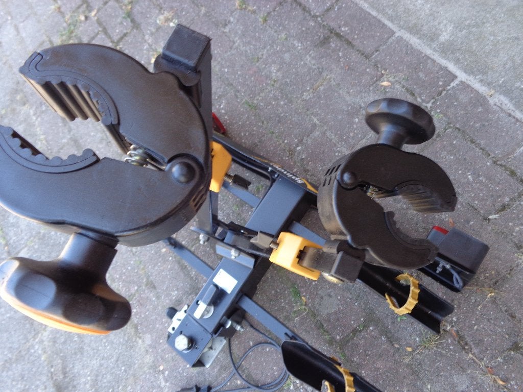 fietsendrager ,  kantelbaar, Ophalen, Brede banden, Zo goed als nieuw, 2 fietsen