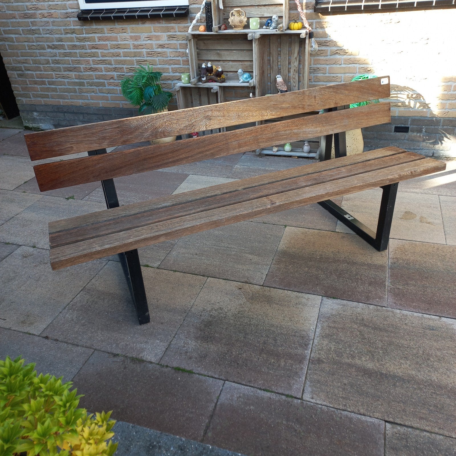 Tuinbank met stalen onderstel en hardhouten planken, Ophalen, Gebruikt, Metaal