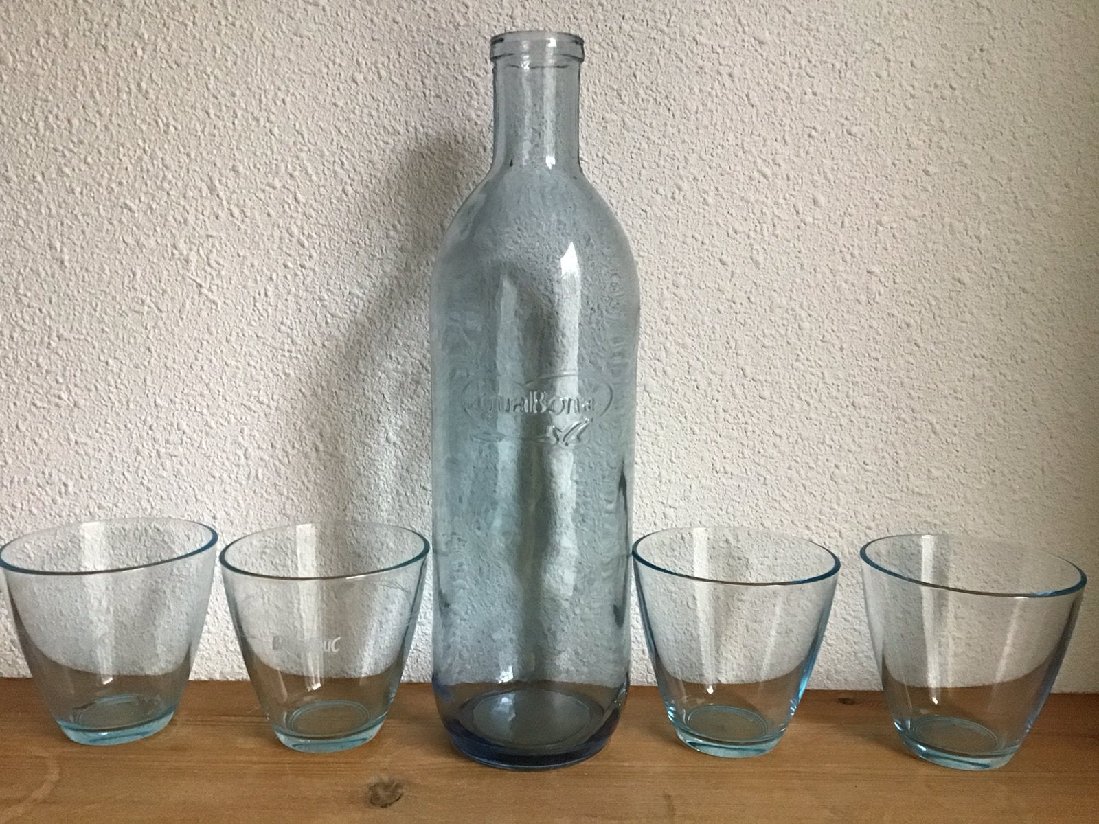 Water karaf/ waterfles + 4 blauwe waterglazen., Ophalen of Verzenden, Zo goed als nieuw