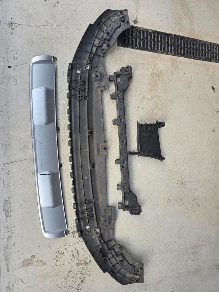Bumperonderlip voor met toebehoren Audi Q2 81A bj '16-'19, Audi, Gebruikt, Voor, Sidali047@hotmail.com