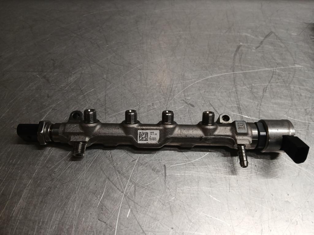 Vw crafter Injection rail 04l093a 04l130764e 05l906054a, Auto diversen, Overige Auto diversen, Ophalen of Verzenden