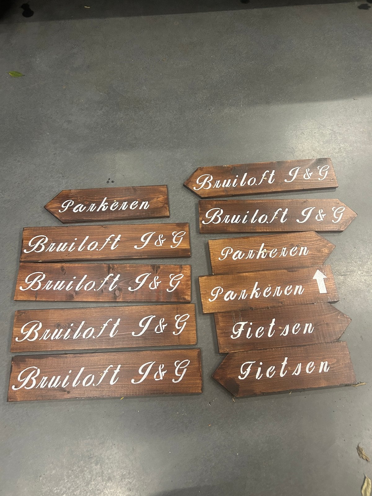 Wegwijzer bruiloft - gepersonaliseerde houten borden, Hout, Ophalen of Verzenden, Bruin, Landelijk