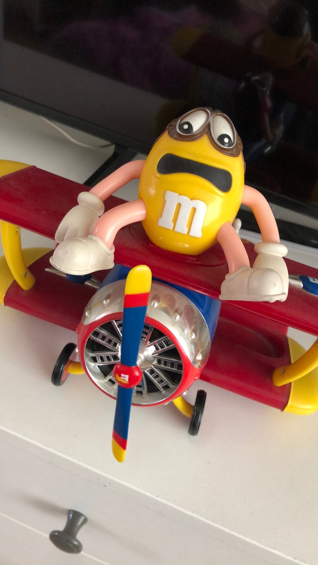 M&M Vliegtuig Snoep machine en snoep dispenser 2 leuke items, Ophalen of Verzenden, Gebruikt