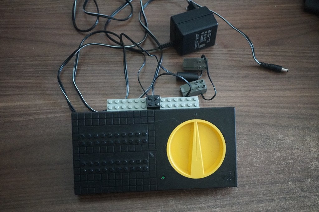 Lego 9 volt trein transformator set met rail kabel, Gebruikt, Overige thema's, Lego, Accessoire