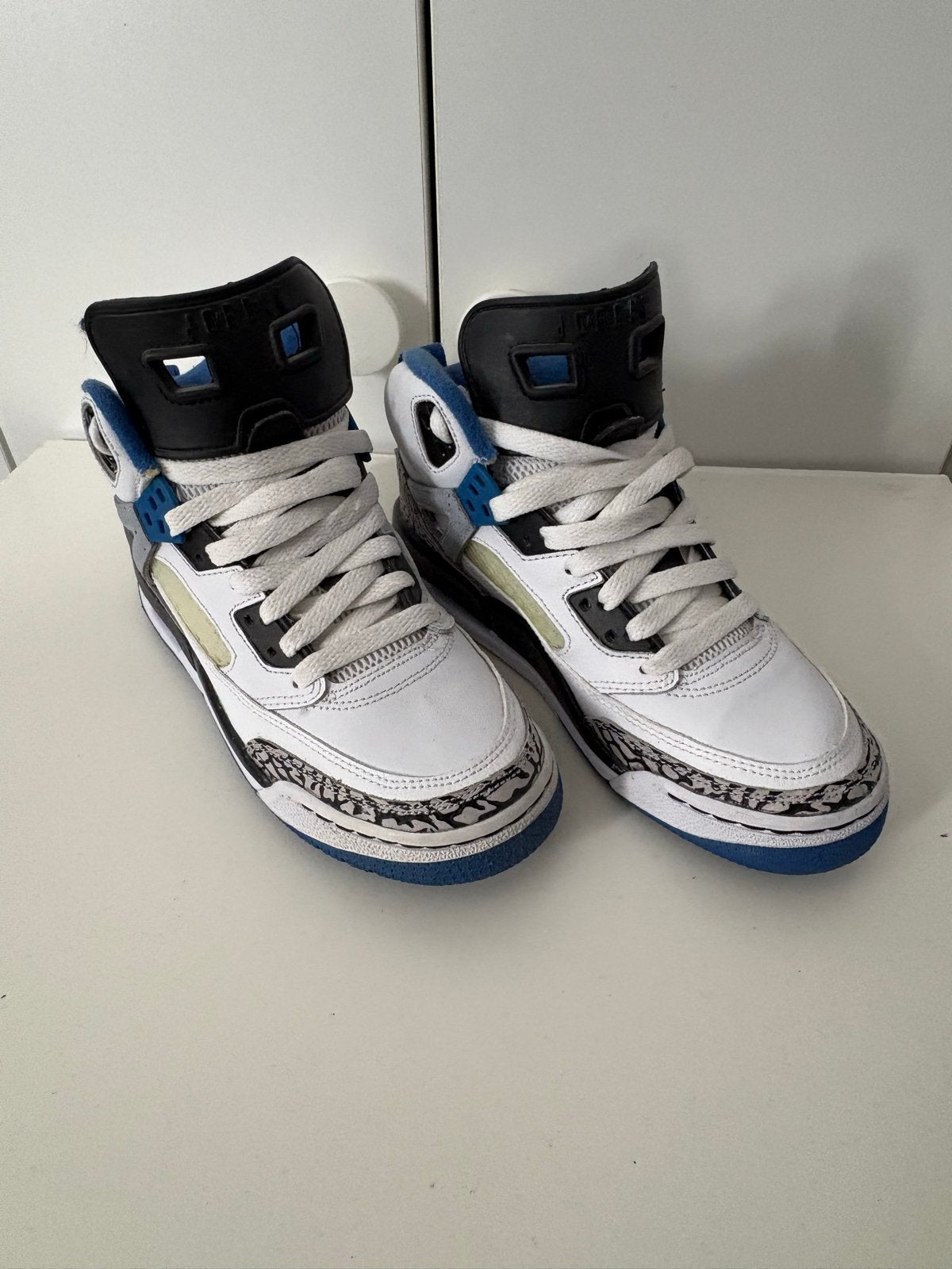 Nike Air Jordan 3 Retro, Ophalen of Verzenden, Zo goed als nieuw, Wit, Sneakers of Gympen