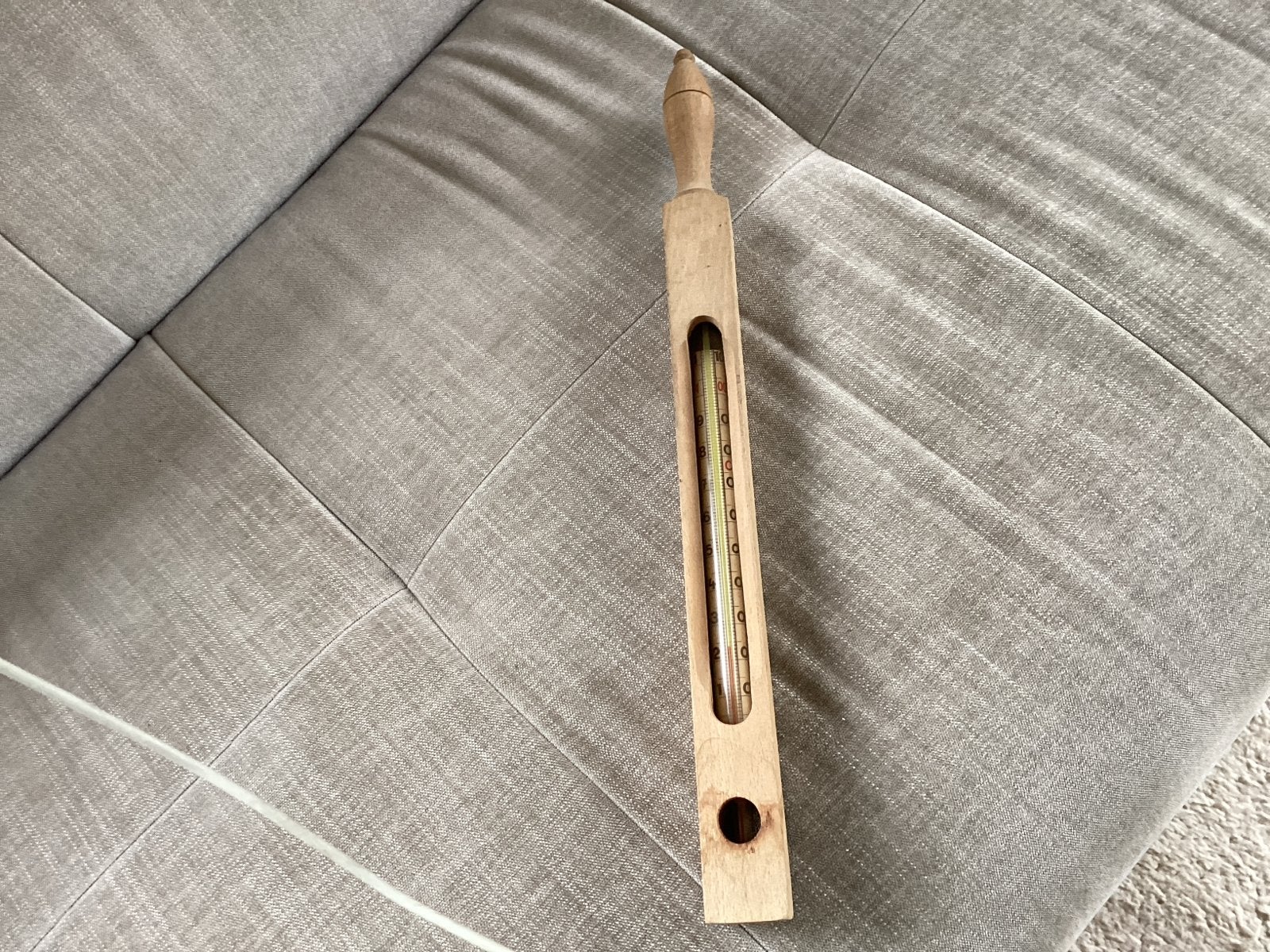 Vintage Radecker thermometer voor vloeistoffen tot 110 gr., Gebruikt, Ophalen of Verzenden, Overige merken, Hout