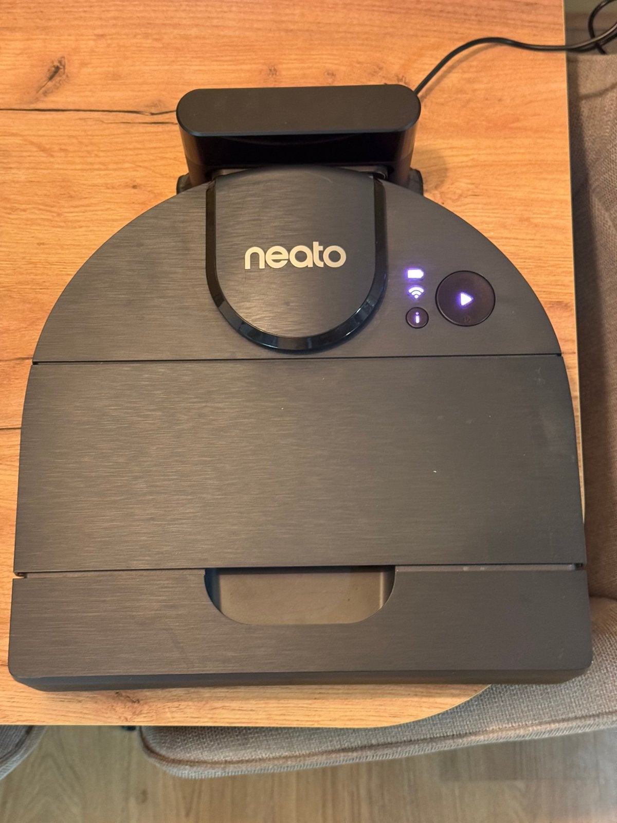 Neato D8 defect voor onderdelen robotstofzuiger, Witgoed en Apparatuur, Ophalen of Verzenden, Geschikt voor tapijt, Robotstofzuiger