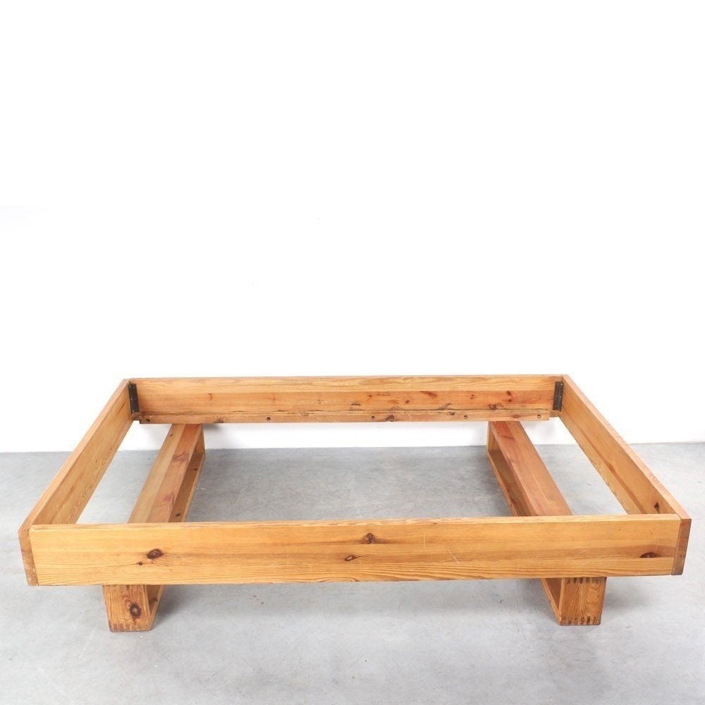Ate van Apeldoorn jaren 70 massief grenen bed, Ophalen, Overige kleuren, Brutalist Mid-Century design, Tweepersoons