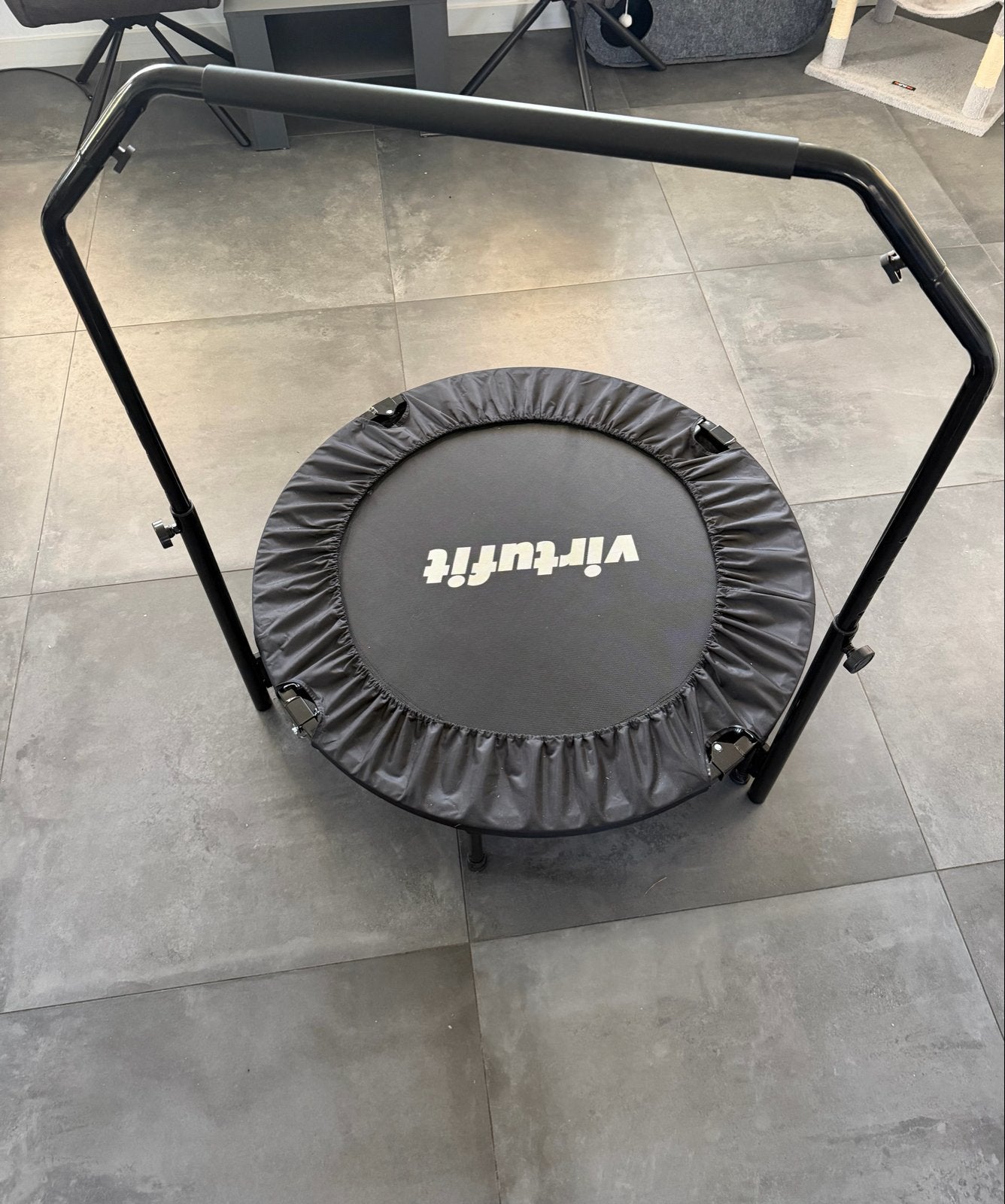 VirtuFit Mini Trampoline met Handgreep, Ophalen, Gebruikt